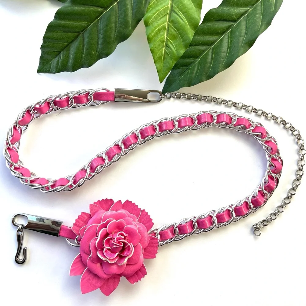 GAP PINK FLOWER CHAIN BELT